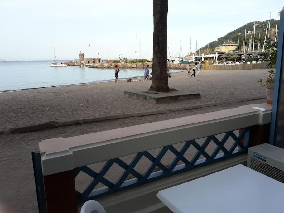 French Riviera 1 Bedroom On The Beach Facing Cannes Théoule-sur-Mer Zewnętrze zdjęcie